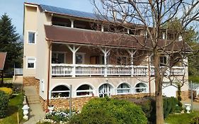 Nemeth Apartmanok